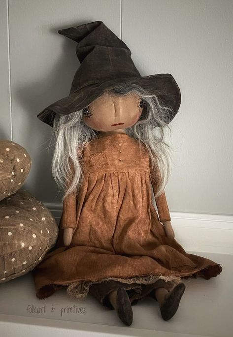 Witch Dolls Handmade Primitive Folk Art, Primitive Fall Dolls, Primitive Dolls Handmade Folk Art, Primitive Witch Doll, Witch Dolls Handmade, Primitive Dolls Handmade, Facts About Halloween, Primitive Witch, Halloween Fabric Crafts