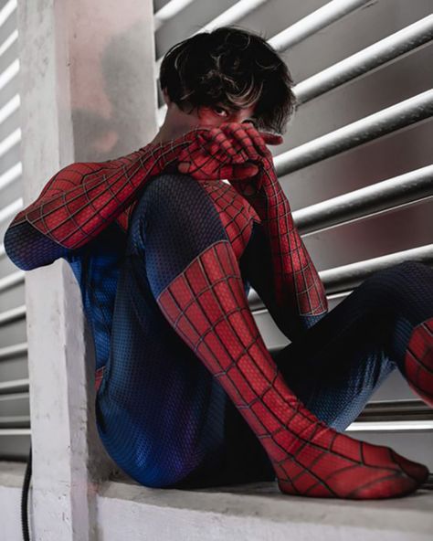 Boys Spiderman Costume, Spider Man Cosplay, Sketching References, Superhero Workout, Spiderman Stuff, Cosplay Poses, Spiderman Suits, Spiderman Costume, Spiderman Cosplay