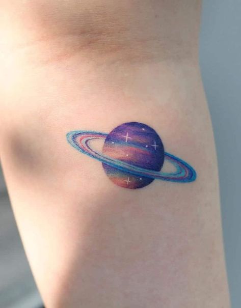 Purple Tattoo On Dark Skin, Purple Ink Tattoo, Dark Blue Tattoo, Boho Tattoo, Planet Tattoo, Saturn Tattoo, Purple Tattoos, Piercings Ideas, Universe Tattoo