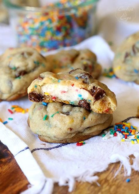 Filled Chocolate Chip Cookies, Desserts Vegan, Best Cookie Recipes, Health Plan, Eat Dessert, Cookie Desserts, Cookies Recipes Chocolate Chip, Cookie Monster, Marzipan