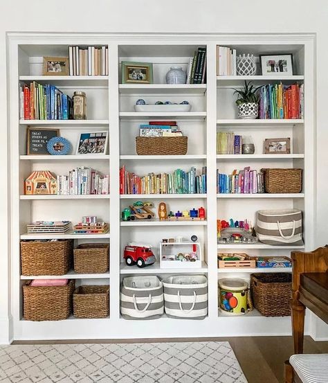 Playroom Decoration Ideas, White Playroom, Kids Craft Storage, Playroom Decor Ideas, Toy Storage Ideas, Playroom Decoration, Playroom Shelves, Ikea Units, Room Bookshelf