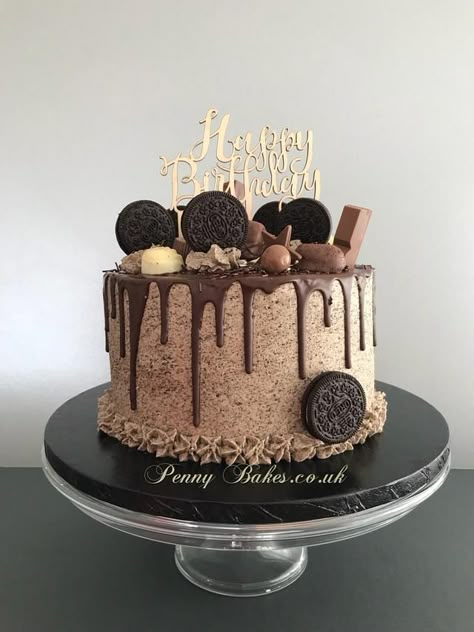 Hello lovelies, I’ve had some holiday time, now back for a busy rest of the year. This cake was for my wonderful Sons birthday. 😊 Unique Chocolate Cake Design, Chocolate Birthday Cake Decoration, Oreo Birthday Cake, Chocolate Oreo Cake, 14th Birthday Cakes, Candy Birthday Cakes, 18th Cake, Chocolate Cake Designs, 13 Birthday Cake