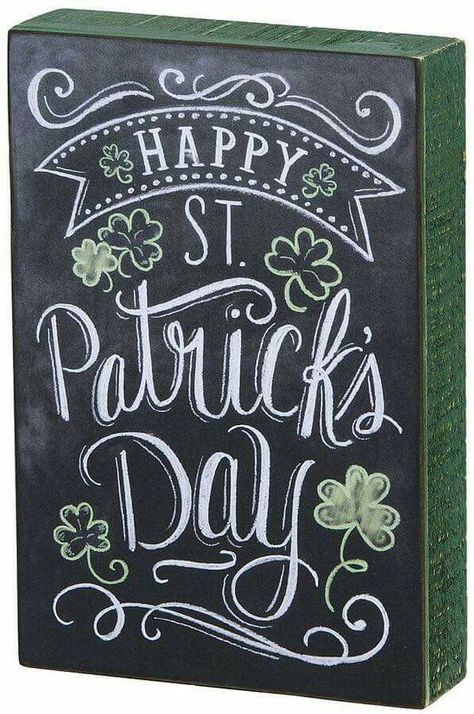 St Patrick's day chalkboard art St Patricks Chalkboard Art, St Patricks Chalkboard, Spring Chalkboard Art, Spring Chalkboard, Chalkboard Art Quotes, Blackboard Art, Chalk Sign, Chalk Design, Chalkboard Drawings