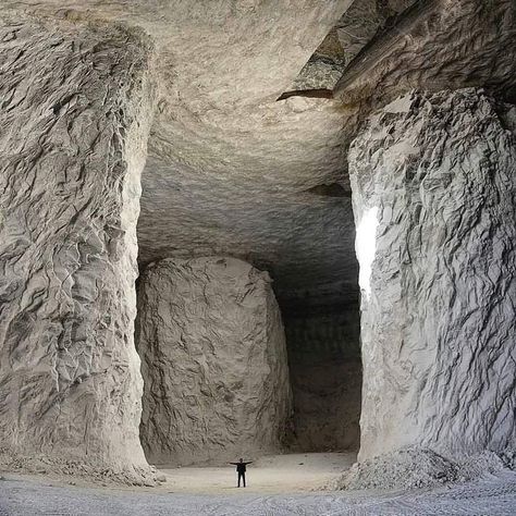 Salt Mines of Garmsar, Iran. Salt Cave, Abu Dhabi, Archaeology, Geology, Iran, Antonio Mora Artwork, Alaska, Cool Photos, Dubai