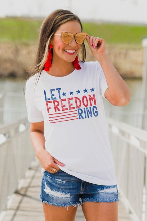 Americana Tshirt Designs, Fourth Of July Tshirt Ideas, Patriotic Shirt Designs, Fourth Of July Tshirt Designs, 4th Of July T Shirt Ideas, 4th Of July Svg Shirts, Patriotic Tshirt Ideas, July 4th Shirt Ideas, Diy Patriotic Shirts