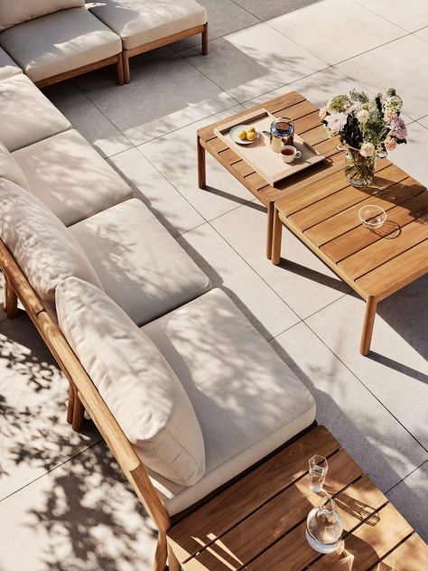 Outdoor lounge area