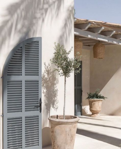 All Posts • Instagram Modern Window Shutters, Mediterranean Shutters, Exterior Shutter Colors, Mediterranean Exterior, Painting Shutters, Interior Shutters, Modern Window, Shutters Exterior, Casa Exterior