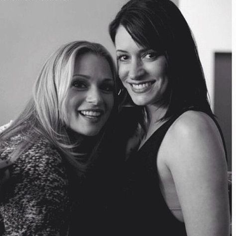 Aj Cook And Paget Brewster, Jj Jareau, Emily Prentiss, Aj Cook, Jennifer Jareau, Paget Brewster, Dr Spencer Reid, Crimal Minds, Girlfriend Goals