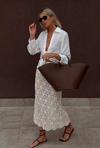 @moderosa official Chic White Maxi Skirt For Beach, Old Money Resort Wear, White Beach Dress Outfit, Luxury Chic Spring Cover-up, Chic Spring Beach Cover-up Swimwear, Chic Spring Beach Cover-up Dress, White Crochet Top Outfit, Chic Summer Beach Cover-up Maxi Skirt, Look Boho Chic