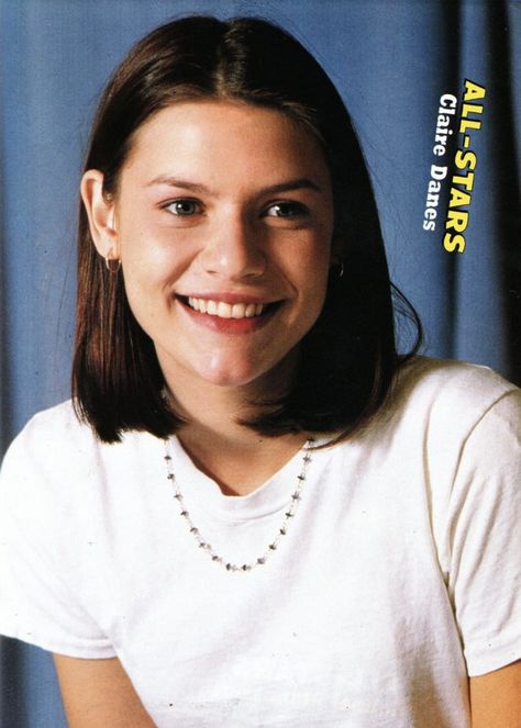 Claire Danes 90s, Girly 90s, 90s Actors, Tia Mowry, Tamera Mowry, Headshot Photos, Claire Danes, Teen Magazine, Orson Welles