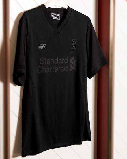 Liverpool Kit, Camisa Liverpool, Football Dress, Gym Shorts Men, Black Mustang, Football Clothes, Clothes Cc, Football Jersey Outfit, Black Kit