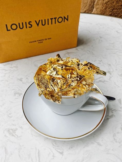 A JAW-DROPPING 24-carat gold cappuccino could be yours to sip in London – but it’s 10 TIMES more expensive than your average cup of joe. With Salt Bae’s golden steak causing a frenzy in the capital, a string of other restaurants have followed the sparkling trend to attract customers who want a taste of the […] Expensive Steak, Golden Coffee, Salt Bae, Expensive Coffee, Luxury Coffee, Coffee Stencils, Attract Customers, Street Style Outfits Men, Coffee Packaging