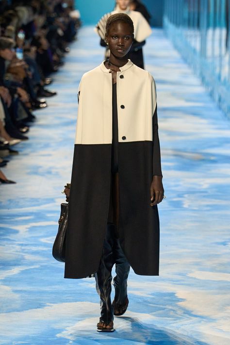 Christian Dior Spring 2025 Ready-to-Wear Collection | Vogue Dior Ready To Wear, Spring 2025, Dior Couture, Runway Looks, Fashion Today, Every Woman, Christian Dior, Fashion Show, Ready To Wear