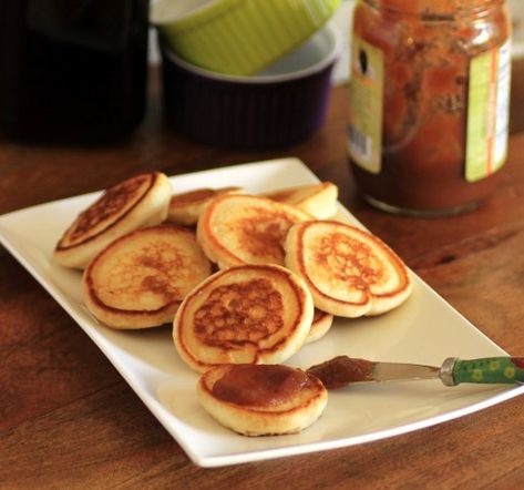 Mini Griddle Cakes by noshingwiththenolands: Great for the lunchbox! #Pancakes #Lunch Mini Griddle Recipes, Granola Cookies, Griddle Cakes, Griddle Recipes, Lunch Box Recipes, Pancakes And Waffles, Brunch Recipes, Mouth Watering, Good Eats