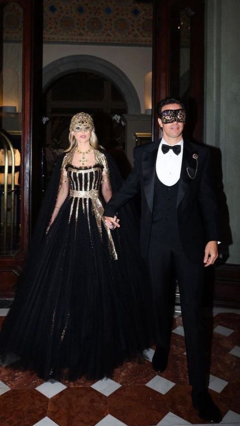 Maskarade Prom Outfit, Mask Ball Outfit, Mascara Ball, Masquerade Ball Gowns Elegant With Mask, Male Masquerade Outfit, Masquerade Party Outfit Dresses, Mascarade Ball Dresses, Mascarade Party Outfit Dresses, Mascarade Ball Outfit