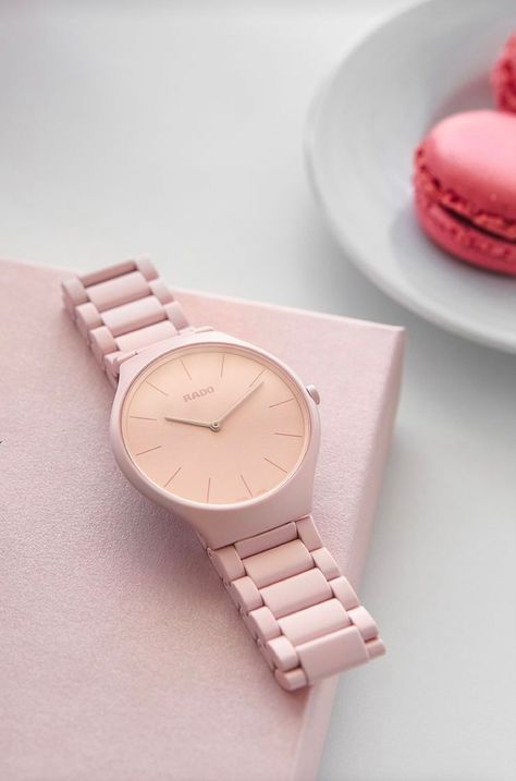 Watches With Bracelets Women, Rado Watches Women, Trendy Watches Women, Trendy Watches Women Fashion, Elegant Watches Women, Rado Watch, Watches Women Simple, Pretty Watches, Womens Designer Watches