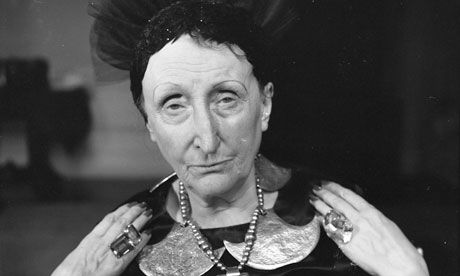 Edith Sitwell. black and white photo. photograph. photography. portrait. person. female. woman. human. lady. poet. Jane Bown, Edith Sitwell, Electric Eel, Cecil Beaton, Baba Yaga, Gerson, Advanced Style, A Pond, Old Woman