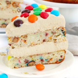 You searched for M&m peanut butter cake - a trEATs affair Peanut Butter Frosting Recipe, Peanut Butter Cake, Peanut Butter Frosting, Butter Frosting, Butter Cake, Frosting Recipes, Eat Dessert, Sweets Treats, Healthy Dessert