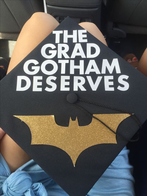 #batman #graduation #caps #gotham #graduate Transformers Graduation Cap, Starwars Graduation Caps, Batman Graduation, Batman Graduation Cap Ideas, Fallout Graduation Cap, Batman Grad Cap, Supernatural Graduation Cap, Batman Graduation Cap, Goth Graduation Cap