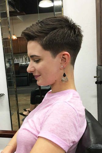 Women Boycut Hairstyles, Very Short Haircut Women, Very Short Womens Hair, Super Short Hair Women, Very Short Hair Girl, Boycut Hairstyle Woman, Short Bob Haircuts For Thick Hair, Long On Top Short On Sides Women Haircut, Boycut For Girls Hairstyles