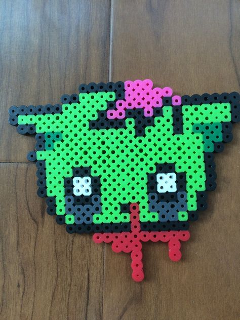 Perler Bead Zombie Cat Head by PerlerBeadPurgatory on Etsy https://www.etsy.com/listing/229935027/perler-bead-zombie-cat-head Halloween Perler, Easy Perler Beads, Perler Designs, Zombie Cat, Bead Templates, Easy Perler Bead Patterns, Kandi Inspo, Kandi Perler, Pokemon Perler Beads