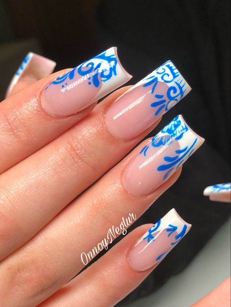 My favorite design ever🤭 
Short square nails with beautiful white french manicure 💅🏽 
On top of that we have royal blue almost Greek pattern, or royal Copenhagen pattern you could say💙
Absolutely gorgeous 👏🏽 Blue And White Nails Square, Greek Manicure, Greek Nails Designs Blue, Greek Style Nails, Greek Holiday Nails, Greek Inspired Nails, Greek Nail Art, Croatia Nails, Greek Nails Designs