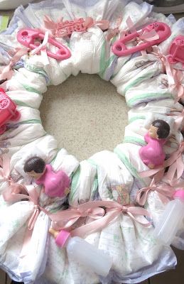 Diaper Wreath-  Pink one this time! Diaper Wreath With Flowers, Baby Shower Wreath, Diaper Wreath, Baby Wedding, Cadeau Diy, Shower Bebe, Shower Gifts, Baby Crafts, Shower Party