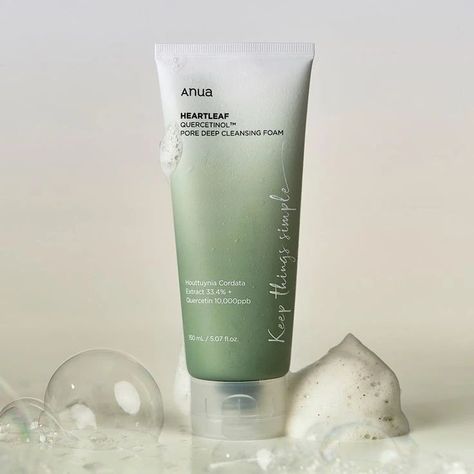 The Anua Heartleaf Quercetinol Pore Deep Cleansing Foam is perfect for acne-prone skin. It uses Houttuynia Cordata Powder to gently remove dead skin and waste from pores while Quercetinol helps to sooth any irritation. Heartleaf powder, which is finely ground to a concentration of 3,000ppm, effectively eliminates impurities and exfoliates dead skin cells from even the most hard-to-reach areas of the pores. Quercetinol which is the quercetin, effective for curing inflammations, extracted from... Anua Pore Deep Cleanser, Anua Heartleaf Cleanser, Anua Cleansing Foam, Anua Cleansing, Oily Sensitive Skin, Foaming Facial Cleanser, Ni Idea, Korean Products, Improve Skin Tone