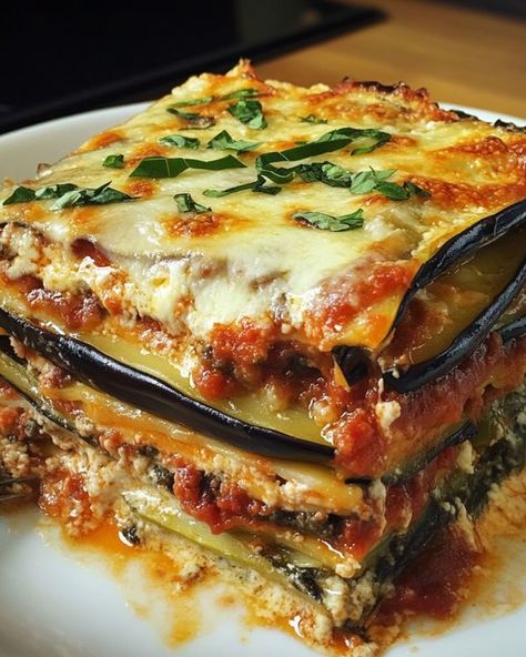 Aubergine Lasagna, Eggplant Lasagna Recipe, Delicious Discoveries, Easy Eggplant, Eggplant Recipes Easy, Comfort Pasta, Eggplant Lasagna, Lasagna Ingredients, Veggie Lasagna