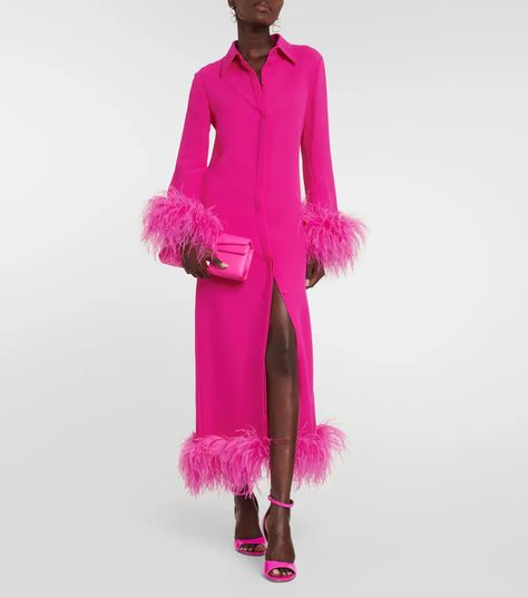 Freakum Dress, Vestidos Color Rosa, Shower Outfits, Crepe Gown, Pink Feathers, Feather Dress, Fancy Outfits, Formal Party, Birthday Dresses