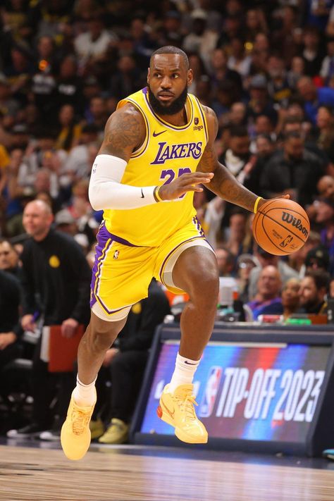 Nba Lebron James, Lebron James Wallpapers, Lebron James Lakers, King Lebron, Cool Wallpapers For Phones, King James, Los Angeles Lakers, Lebron James, Nba