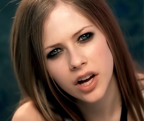 Avril lavigne Complicated Avril Lavigne, Avril Lavigne Complicated, Avril Lavigne 2002, Avril Lavigne Let Go, Avril Lavigne Style, Punk Princess, Avril Lavigne, She Song, Let Go