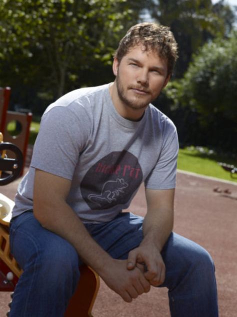 Chris Pratt Burt Macklin, Husky Man, Actor Chris Pratt, Andy Dwyer, Chubby Men, Parks N Rec, Chris Pratt, Star Lord, Famous Men