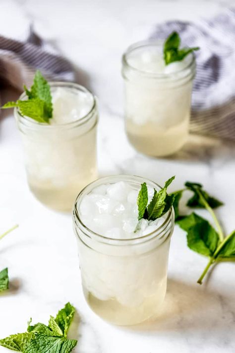 Mock Mint Julep Recipe, Mint Drinks Nonalcoholic, Mint Julep Recipe Non Alcoholic, Derby Food, Couples Night, Julep Recipe, Mint Julep Recipe, Mint Drink, Hot Brown