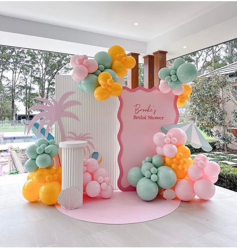 Party Supply Checklist, Balloon Backdrop Ideas, Party Balloons Diy, Arch Balloon, Decoration Buffet, Bridal Shower Balloons, Floral Balloons, Bridal Shower Cakes, Birthday Party Theme Decorations