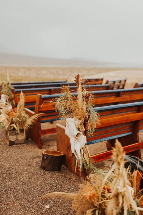 Cowhide Wedding Ceremony, Western Wedding Ceremony Seating, Boho Western Isle Decor, Western Theme Wedding, Wedding Branding Ceremony Cowhide, Western Wedding Cowhide, Spring Western Wedding, Western Wedding Ideas, Classy Western Wedding