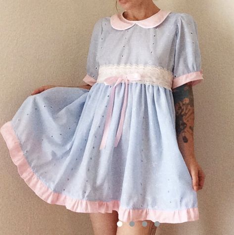 Dollcore Outfits, Sanrio Clothes, Whimsical Dress, 1970s Dresses, Kawaii Fashion Outfits, Concert Fits, Classy Dress Outfits, Dress Aesthetic, Blogger Girl