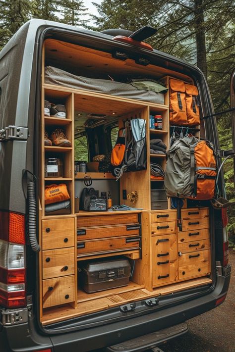 Van Ideas Bedroom, Bus Motorhome Interior, V Berth Ideas, Campervan Life Hacks, Van Life Design, Camper Life Hacks, Camper Vans Interiors, Van Painting Ideas, Van Living Ideas