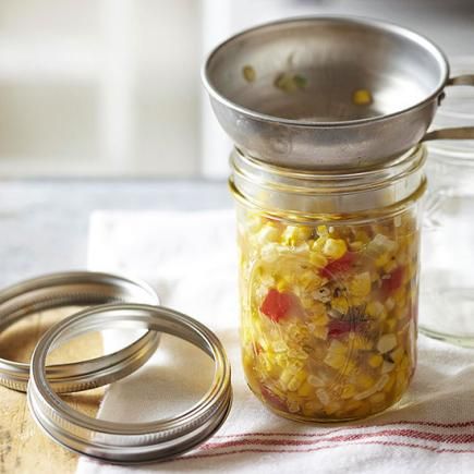 Mexican Corn Salsa: We love the sweet heat of this sunny salsa. Recipe includes canning instructions! Mexican Corn Salsa, Preserve Vegetables, Salsa Homemade, Canning Beans, Sweet Corn Recipes, Corn Salsa Recipe, Corn Relish, Canning Recipe, Mexican Corn