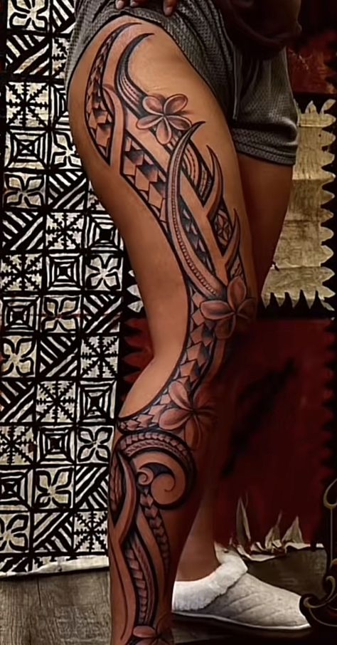 Polynesian Cat Tattoo, Samoan Tattoo Thigh, Hawaiian Female Tattoo, Polynesian Hip Tattoo, Water Tattoos For Women Waves, Samoan Woman Tattoo, Samoan Tattoos For Women, Chinese Leg Sleeve Tattoo, Thigh Trible Tattoos Women