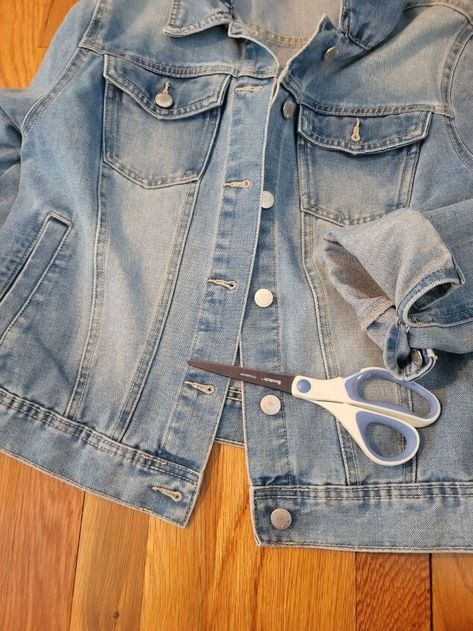 How To Crop A Denim Jacket, Diy Crop Denim Jacket, Diy Cropped Denim Jacket, Denim Jacket Refashion, Distressed Denim Jacket Diy, How To Rip Your Jeans, Cut Up Jeans, Jean Jacket Design, Jean Jacket Diy