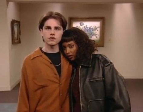 Angela Moore Outfits, Shawn Angela, Angela And Shawn, Shawn And Angela, Asap Rocky Songs, 90s Romance, Angela Moore, Interacial Love, Shawn Hunter