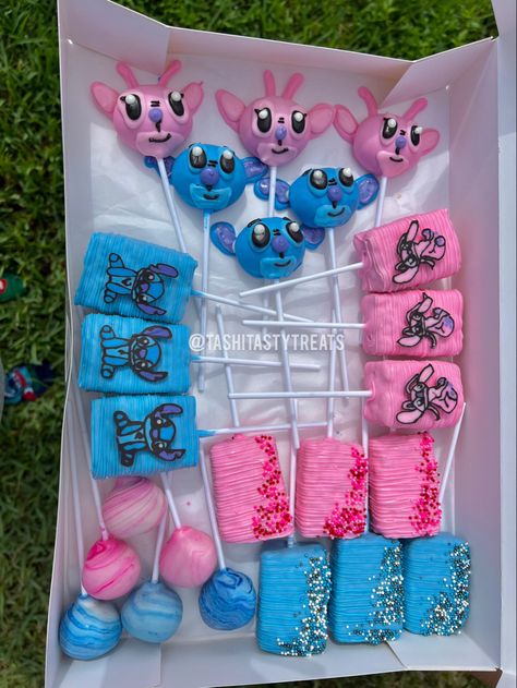 I’ll And Stitch Birthday Party, Lilo And Stitch Rice Krispie Treats, Lilo And Stitch Snack Ideas, Stitch Party Treats, Stitch And Angel Gender Reveal Treats, Stitch Rice Krispie Treats, Stitch Donuts Ideas, Lilo And Stitch Candy Table, Stitch Birthday Treats