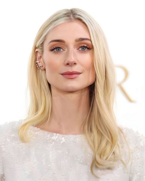 Elizabeth Debicki Style, Elizabeth Debicki Hair, Elisabeth Debicki, Blonde Actresses, Elizabeth Debicki, Festival Hall, Elizabeth Olsen, Girl Crushes, At Last