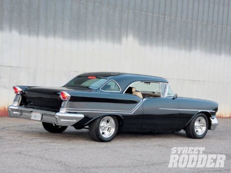 1957 Oldsmobile, Classic Cars Usa, Austin Martin, Olds 442, Portable Record Player, Street Rodder, Oldsmobile 88, Hot Rods Cars Muscle, Michelin Tires