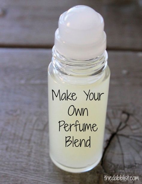 We are officially in perfume territory, and it smells AMAZING! Let’s just take a moment to talk about... Make Your Own Perfume, Essential Oil Perfumes Recipes, Homemade Perfume, Săpunuri Handmade, Diy Deodorant, Perfume Recipes, Diy Perfume, Diy Cosmetics, Perfume Making