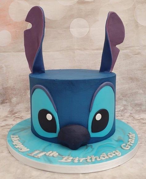 Stitch Birthday Cake, Lilo I Stitch, Lilo And Stitch Cake, Stitch Cake, Nursing Cake, Whiskey Cake, Inside Cake, Stitch Birthday, Disney Birthday Cakes