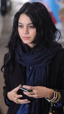 vanessa Vanessa Hudgens Aesthetic, Vanessa Hudgens Body, Vannesa Hudgens, Vanessa Hudgens Hair, Lauren Conrad Style, Vanessa Hudgens Style, Coiled Snake, Grunge Girl, Snake Ring