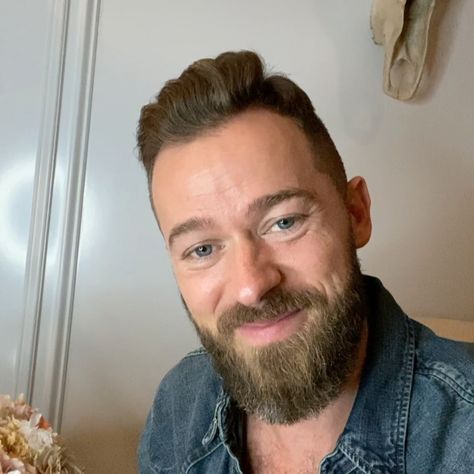 Artem Chigvintsev returning to 'Dancing with the Stars' for Season 29   Artem Chigvintsev will return to Dancing with the Stars in Season 29.  #DWTS #ErinAndrews #TyraBanks #NikkiBella #TomBergeron #AlanBersten #SharnaBurgess #CherylBurke #ArtemChigvintsev #ValChmerkovskiy Sasha Farber, Dwts Pros, Emma Slater, Sharna Burgess, Val Chmerkovskiy, Jenna Johnson, Artem Chigvintsev, Cheryl Burke, Erin Andrews