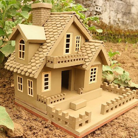 Miniature clay house Clay House Design, Miniature Clay Houses, Mini Clay House, Maket House, Model Houses Miniatures, Clay House Ideas, Miniature Houses Diy, Carton House, Diy Miniature House